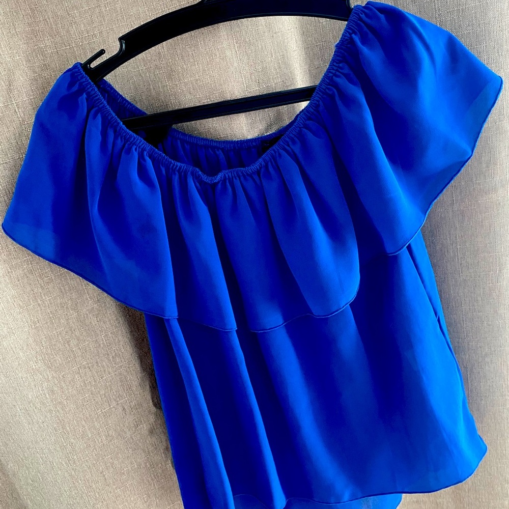 Blue top - Picture 4 of 5